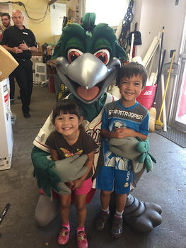 Lou E and Kids