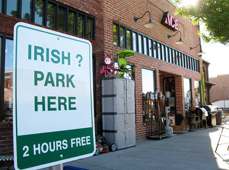 Kelly's has convenient parking!