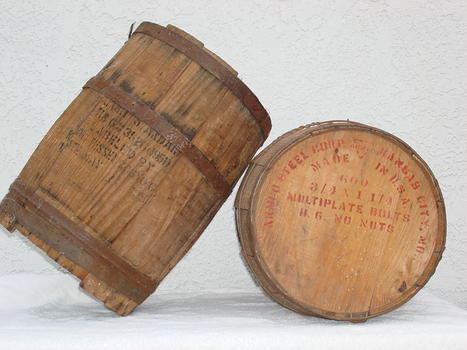 Original Wood Nail kegs