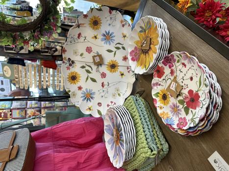 Curated Floral & Gifts