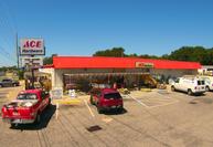 Store Front ACE HARDWARE OF NAVARRE