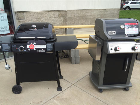 PROPANE AND CHARCOAL GRILLS