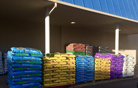 Dirt, mulch & more!