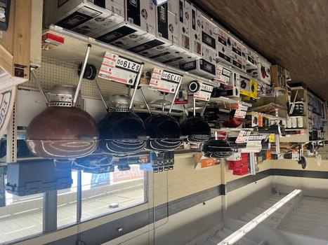 STORE PIC
