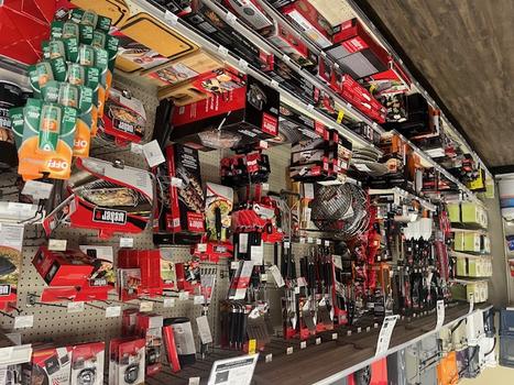 STORE PIC