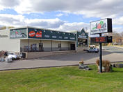 Store Front Maple Plain Spikes & Houles